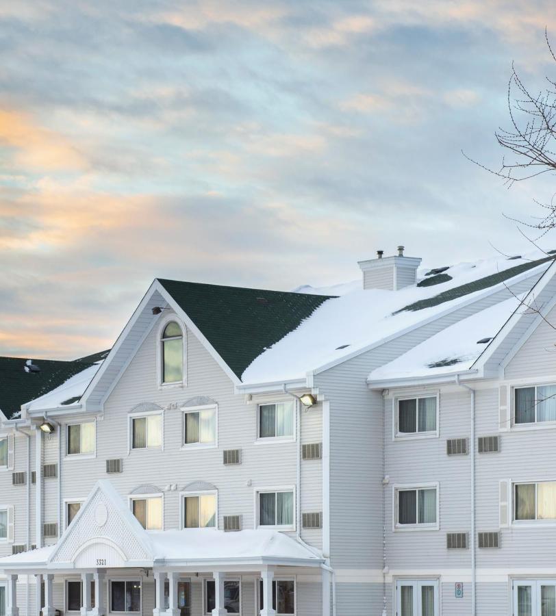 Travelodge Suites By Wyndham Regina - Eastgate Bay Luaran gambar