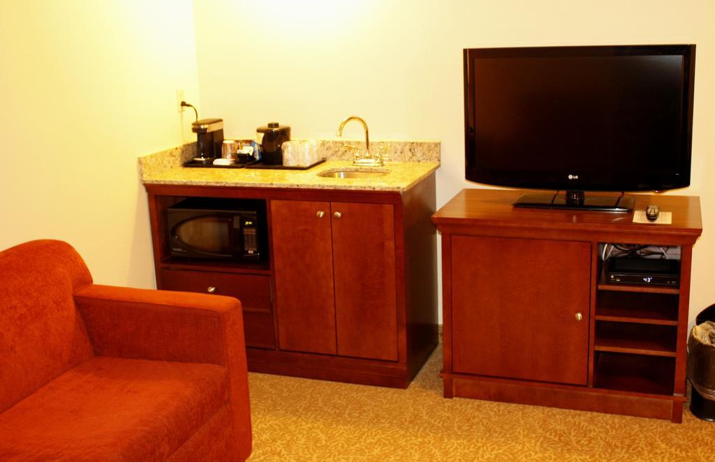 Travelodge Suites By Wyndham Regina - Eastgate Bay Luaran gambar
