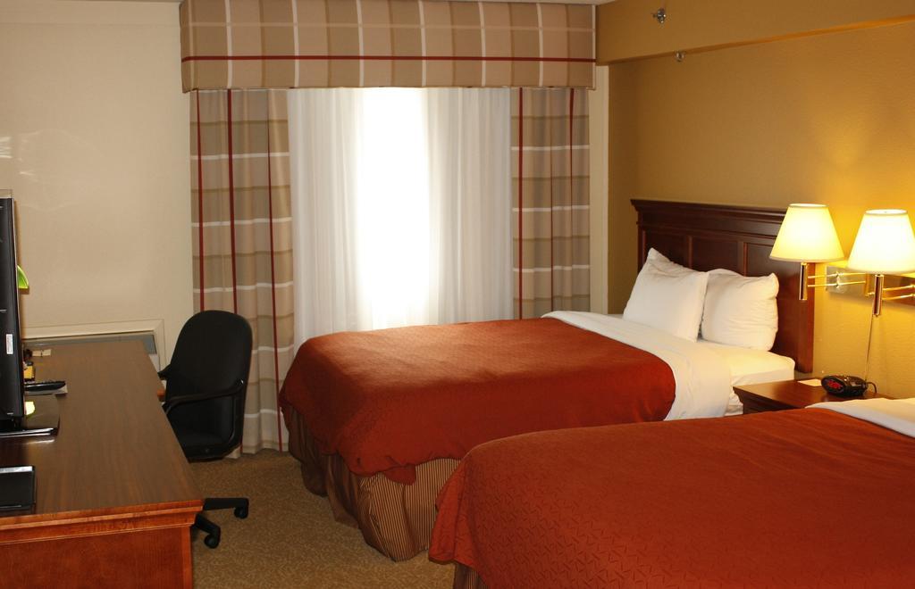 Travelodge Suites By Wyndham Regina - Eastgate Bay Luaran gambar