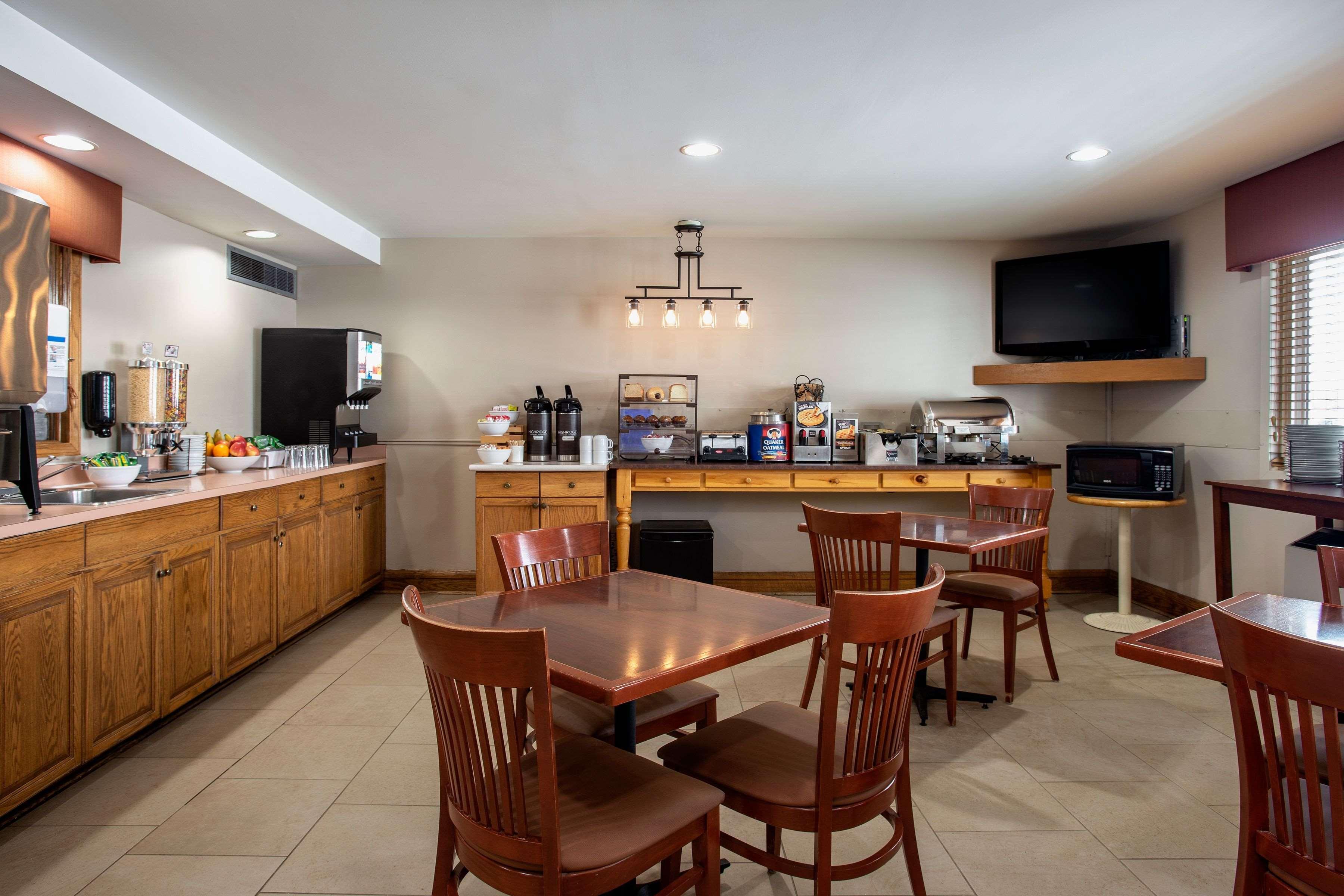 Travelodge Suites By Wyndham Regina - Eastgate Bay Luaran gambar